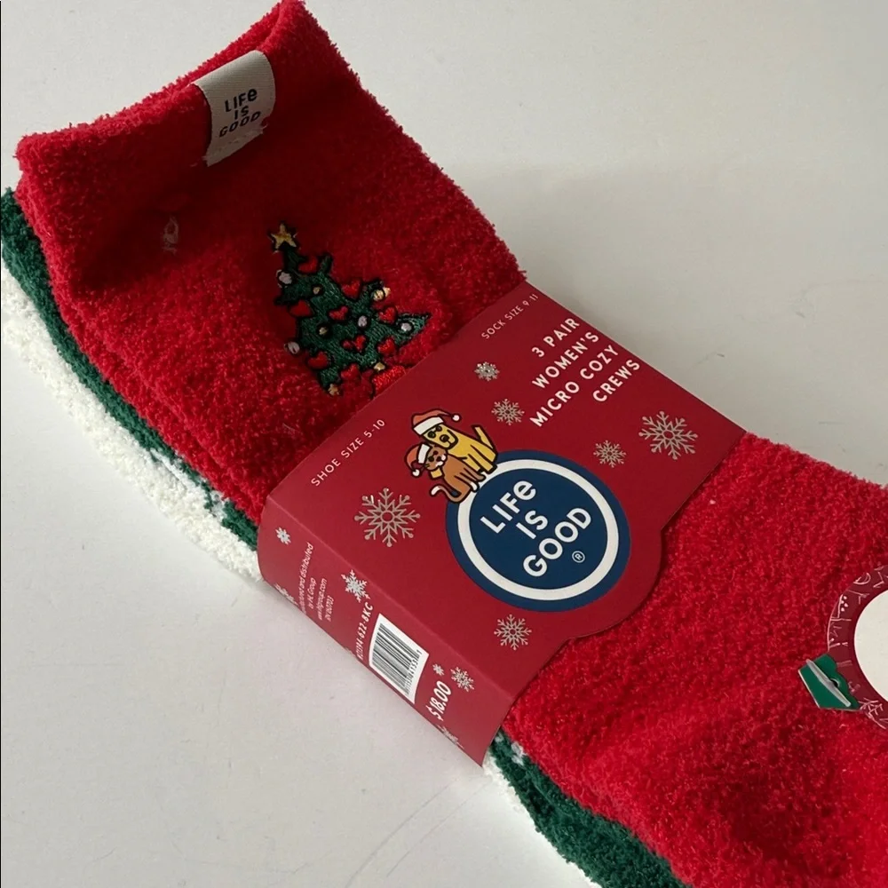 Life is Good Fuzzy Christmas Socks 3 Pairs